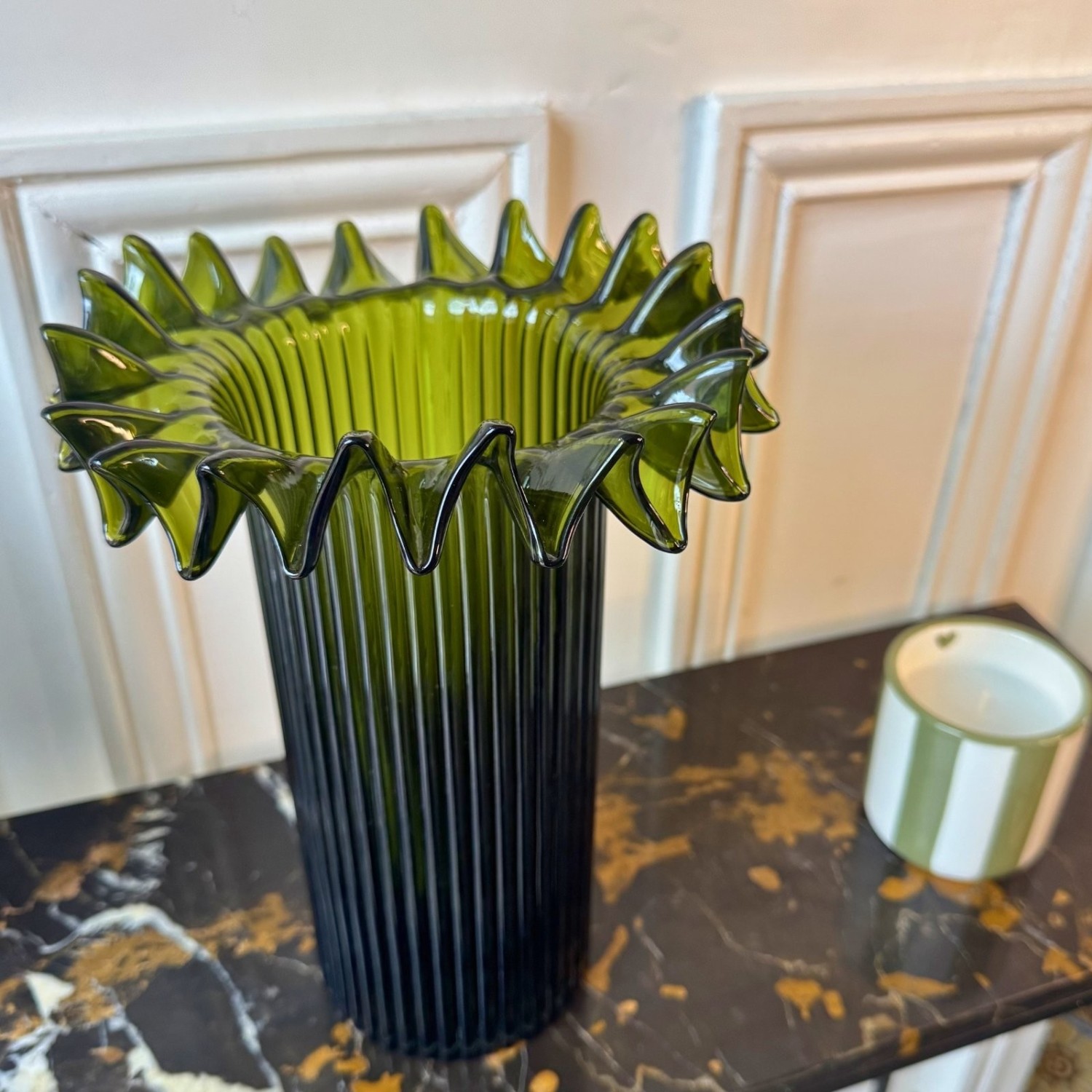 Vase Froufrou vert foncé
