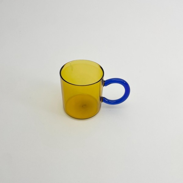 Mug en verre jaune anse bleue