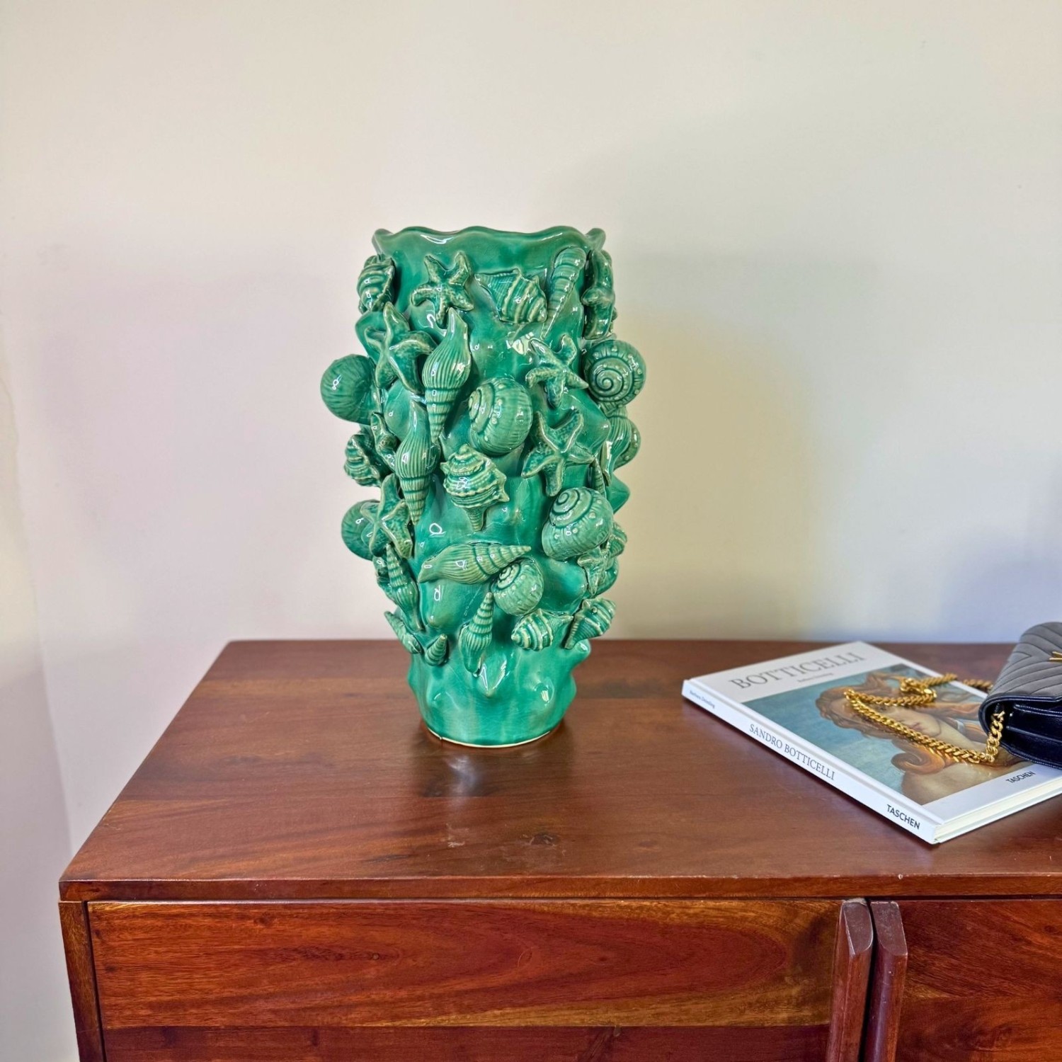 Grand vase en céramique aqua à coquillages