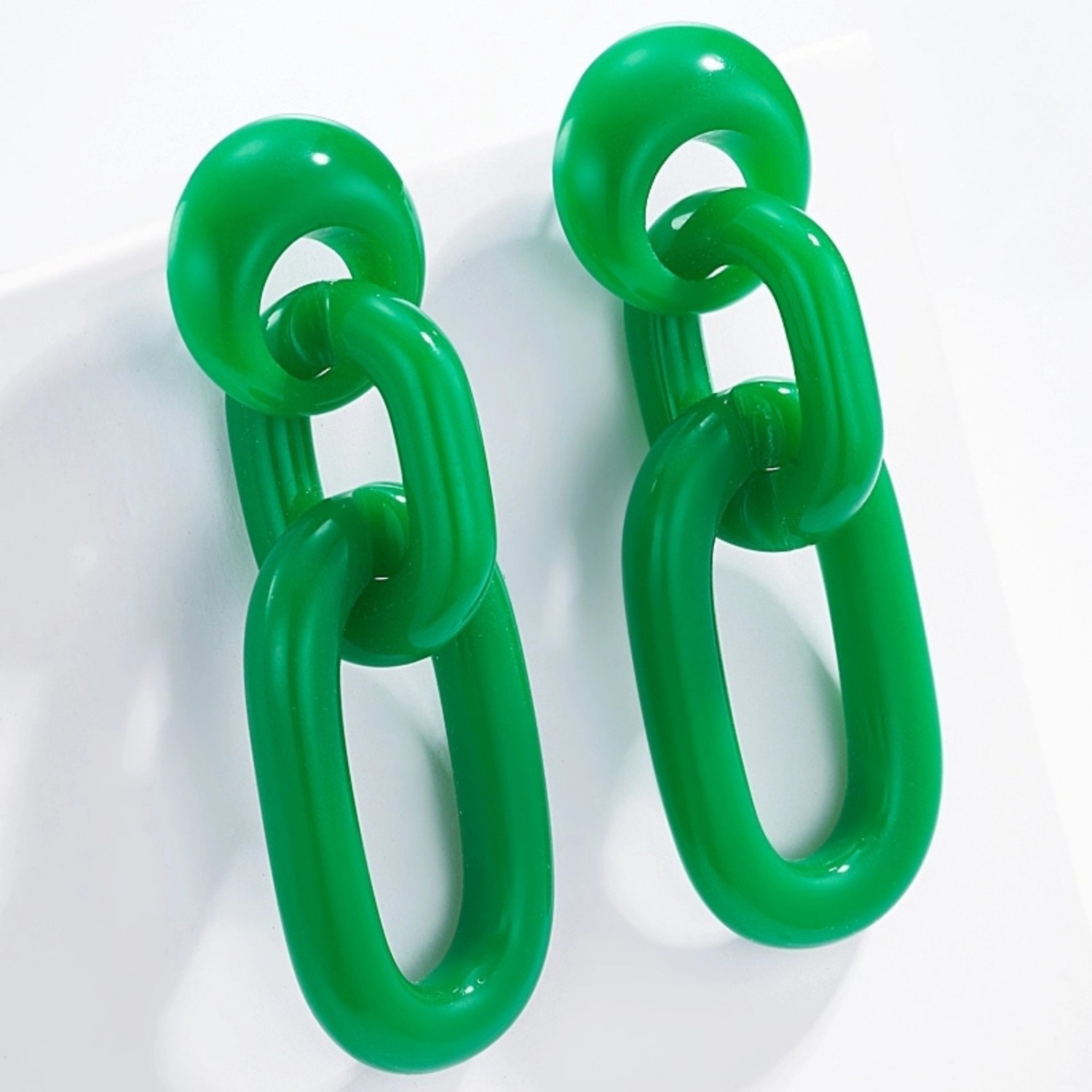 Boucles d’oreilles maillons colorées tendance | Chère Colette