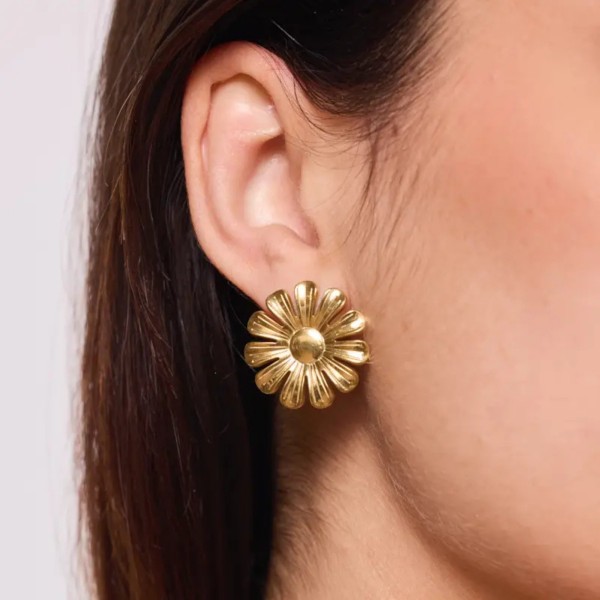 Boucles d’oreilles fleur dorée
