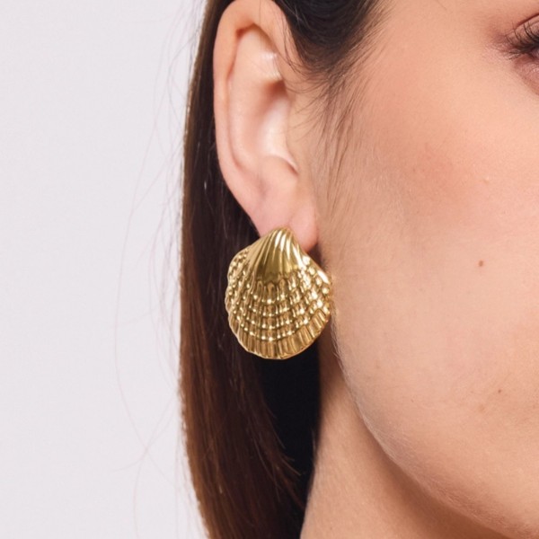 Boucles d’oreilles coquillage dorées