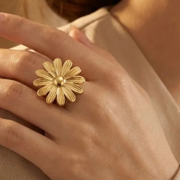 Bague fleur dorée vintage
