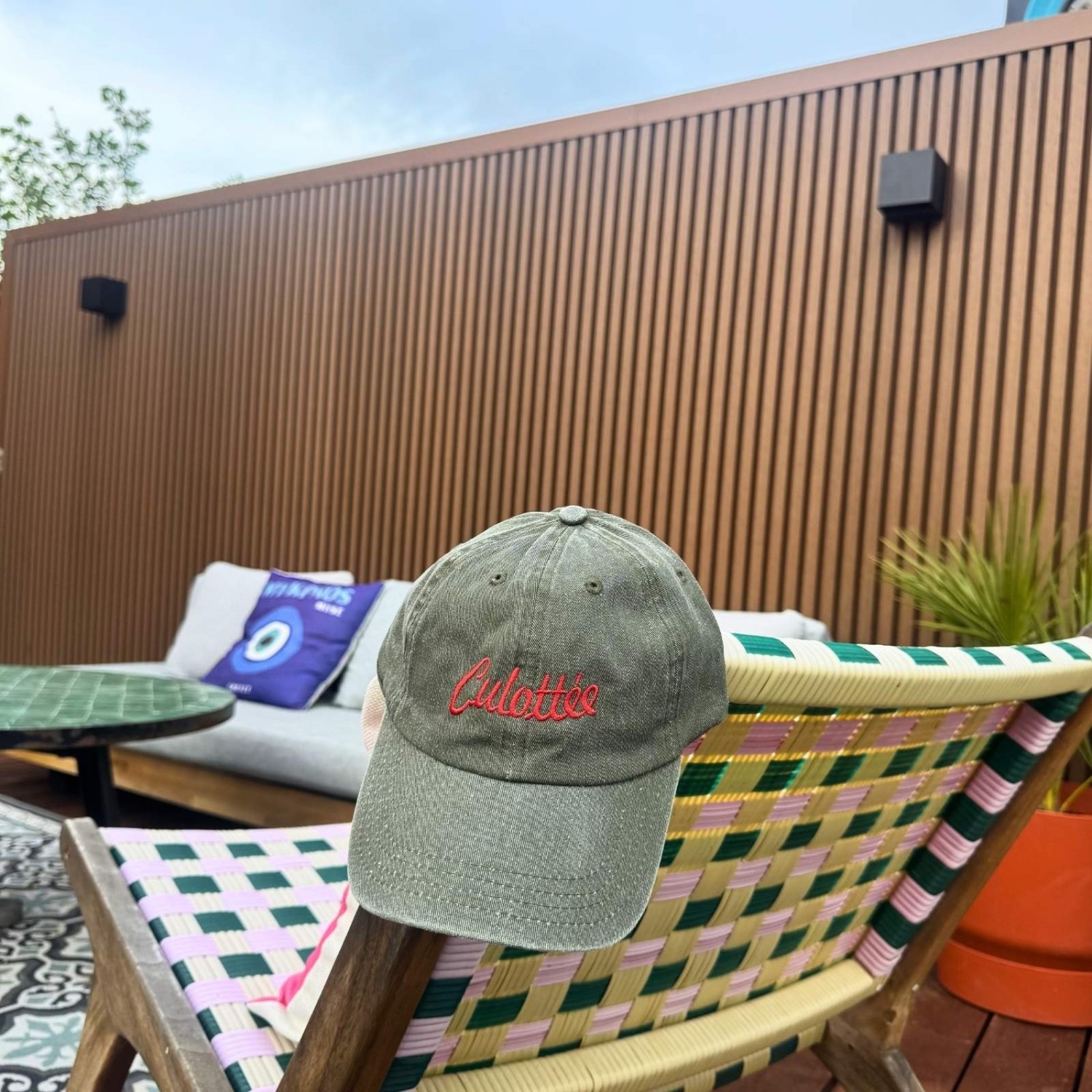 Casquette brodée Culottée vert olive délavé